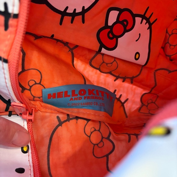 Baggu x Sanrio Hello Kitty mini cloud tote bag - Picture 6 of 7